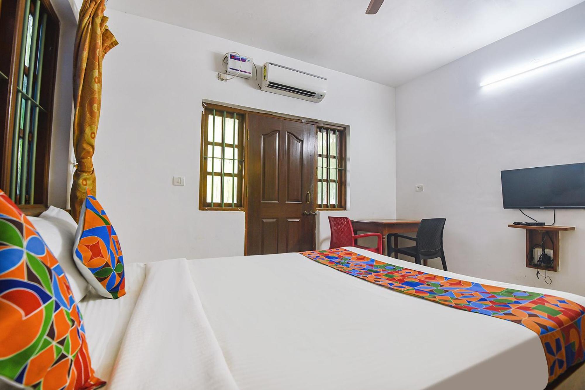 Fabexpress Stargaze Beach Anjuna Exterior foto
